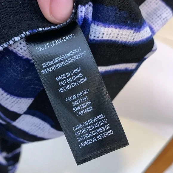 Signature collection abstract dress size 2X - Picture 5 of 7